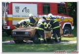  požiarnici - strihanie auta