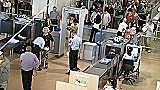 200 Ilustracne foto: (C) Milos Majko  - Bezpecnostna kontrola letisko